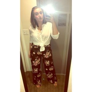 High-waisted floral flare pant🔥